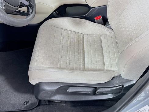 Used 2024 Honda HR-V LX image 18