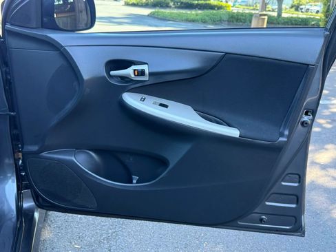 Used 2011 Toyota Corolla S FWD image 21