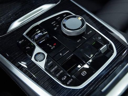 New 2026 BMW X5 M60i image 21