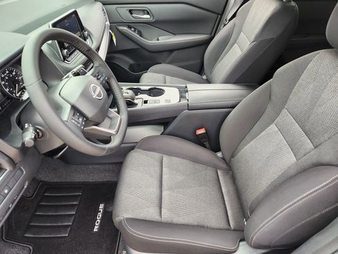 New 2026 Nissan Rogue SV image 12