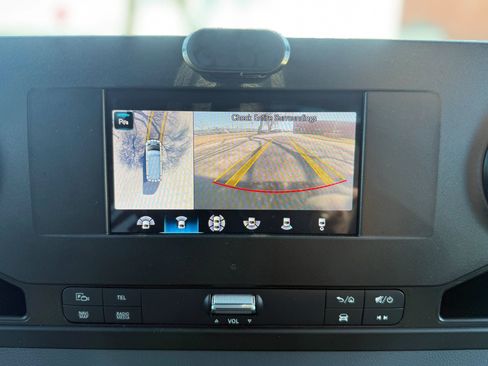 Used 2020 Mercedes-Benz Sprinter 3500 w/ Exterior Lighting Package image 22
