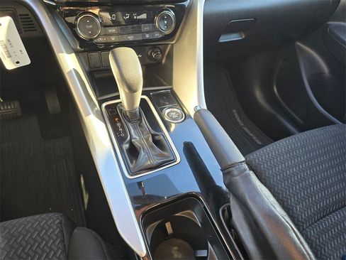 Used 2019 Mitsubishi Eclipse Cross ES image 23