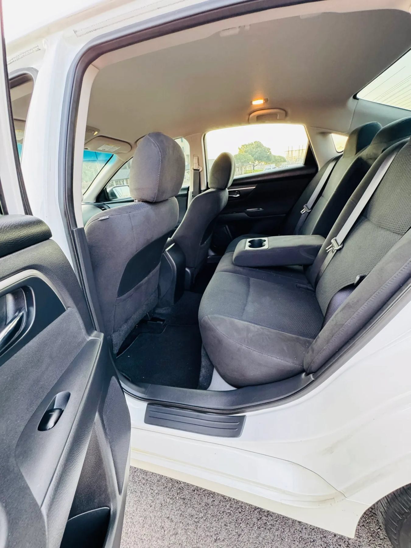 Used 2015 Nissan Altima 2.5 S w/ Power Driver Seat Package FWD image 10