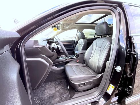 Certified 2023 Buick Envision Avenir AWD/4WD image 10