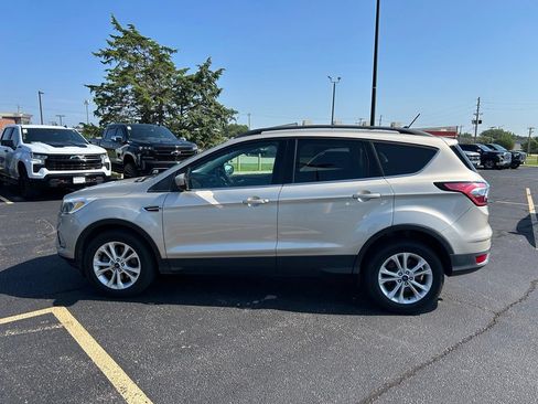 Used 2018 Ford Escape SE w/ SE Sync 3 Package AWD/4WD image 6