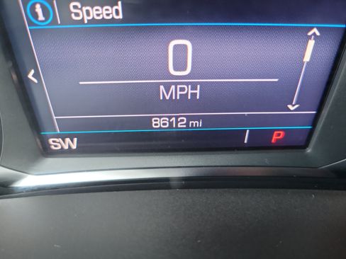Used 2023 GMC Terrain SLE FWD image 28