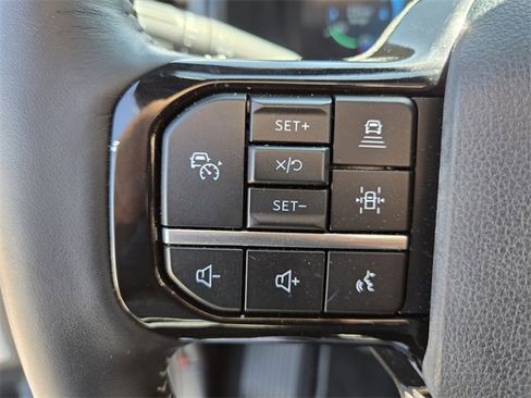 Used 2024 Ford F150 Lightning Platinum image 23