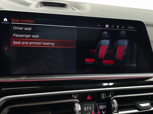 Used 2021 BMW X6 M50i w/ Executive Package image 29