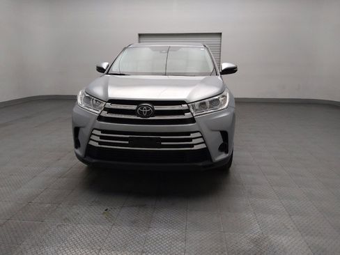 Used 2019 Toyota Highlander LE FWD image 15