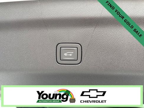 New 2026 Chevrolet Suburban Premier image 14