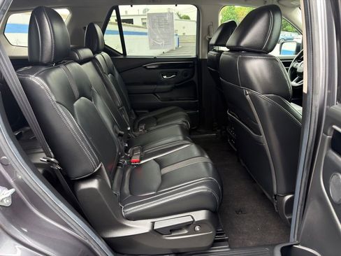 Certified 2025 Honda Pilot EX-L image 23