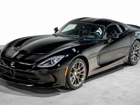 Used 2013 SRT Viper GTS w/ GTS Laguna Interior Pkg image 32