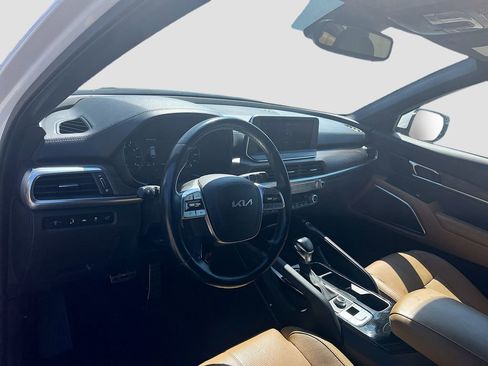 Used 2021 Kia Telluride SX w/ Towing Package image 9