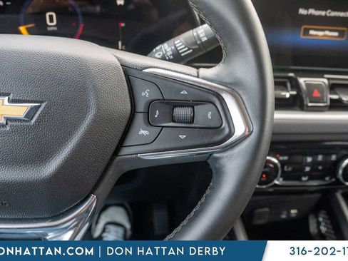 Used 2024 Chevrolet TrailBlazer LT w/ Convenience Package FWD image 14