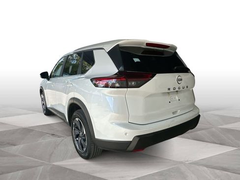 Used 2025 Nissan Rogue SV FWD image 6