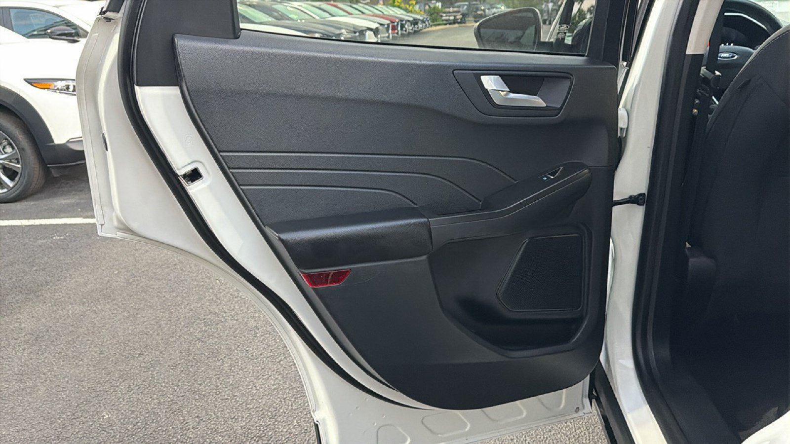 Used 2021 Ford Escape SE w/ SE Sport Appearance Package FWD image 23