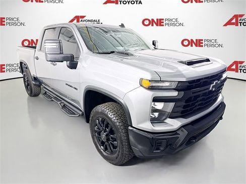 Used 2025 Chevrolet Silverado 2500 Custom w/ Custom Convenience Package image 1