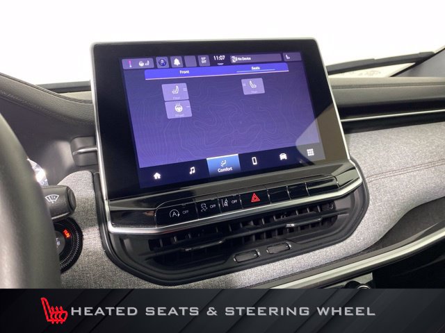 Used 2023 Jeep Compass Latitude AWD/4WD image 5