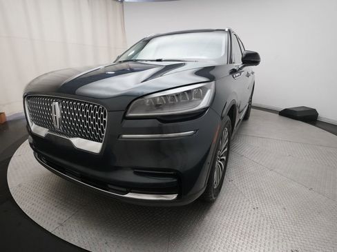 Used 2023 Lincoln Aviator Reserve w/ Equipment Group 201A AWD/4WD image 12