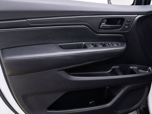 Certified 2024 Honda Odyssey EX-L image 12