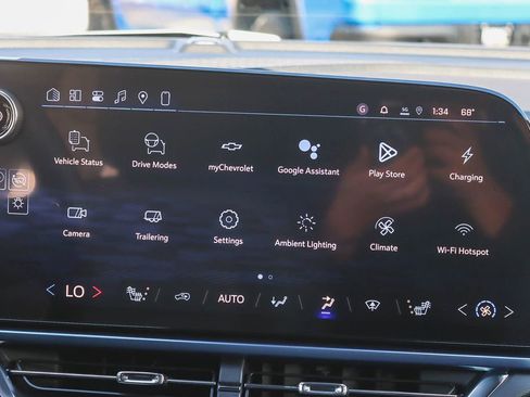 Used 2026 Chevrolet Equinox EV LT image 13