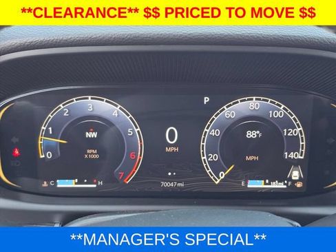 Used 2024 Jeep Wagoneer L Series II w/ Flexible Seating Group AWD/4WD image 22