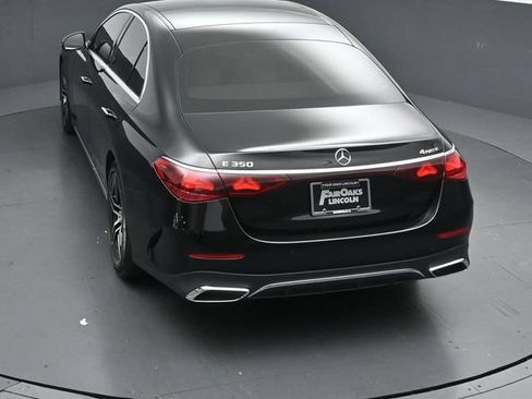 Used 2025 Mercedes-Benz E 350 4MATIC Sedan image 42