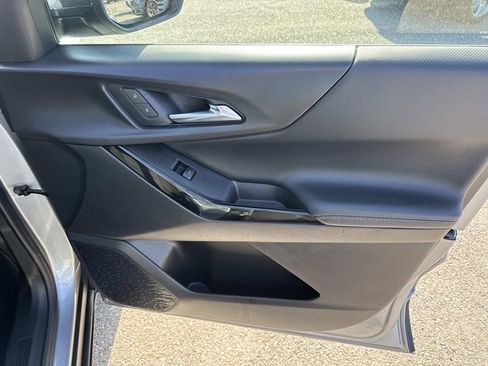 Certified 2025 Chevrolet Equinox LT image 13