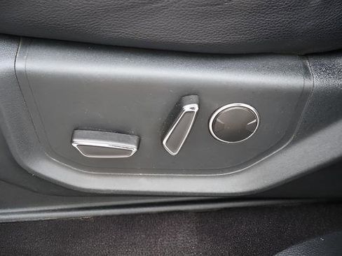 Used 2021 Ford Expedition Limited image 11