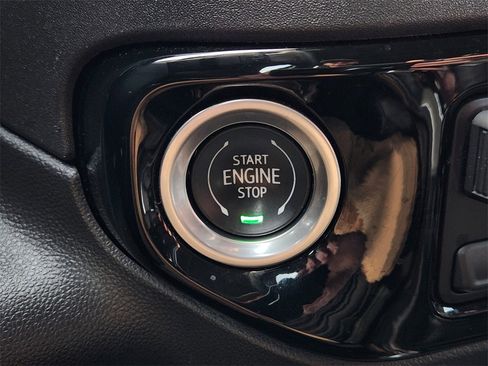 Certified 2024 Chevrolet Silverado 1500 LT Trail Boss w/ Convenience Package II image 22