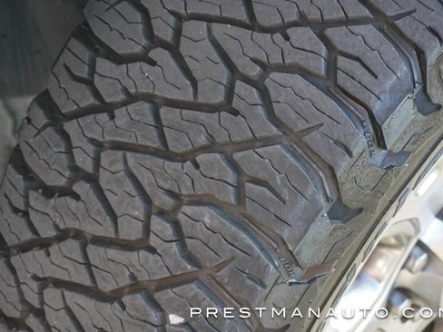 Used 2017 RAM 2500 Laramie w/ Protection Group image 12