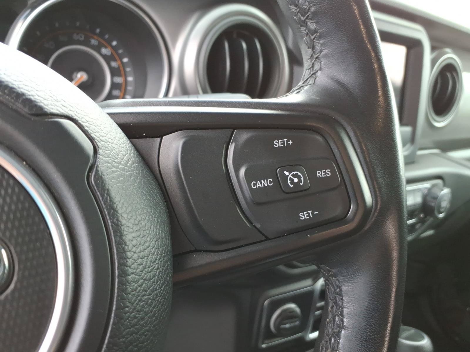 Used 2022 Jeep Gladiator Sport AWD/4WD image 19