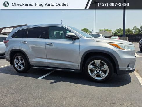 Used 2016 Toyota Highlander Limited Platinum AWD/4WD image 10