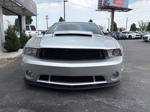 Used 2012 Ford Mustang GT Premium w/ Comfort Pkg RWD image 8