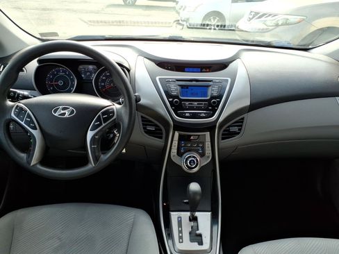 Used 2013 Hyundai Elantra GLS w/ Preferred Pkg FWD image 7