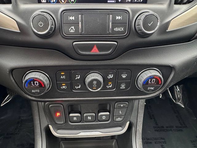 Used 2019 GMC Terrain Denali w/ Advanced Safety Package AWD/4WD image 18