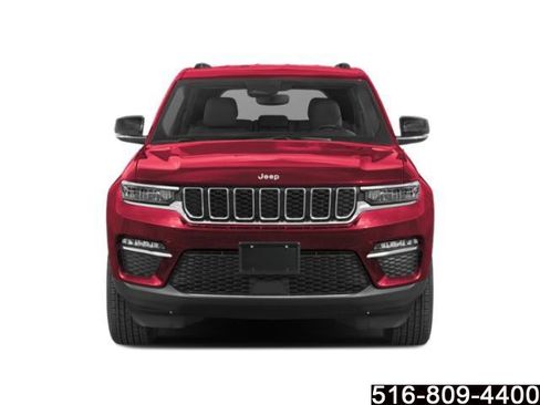 Used 2023 Jeep Grand Cherokee Overland AWD/4WD image 8