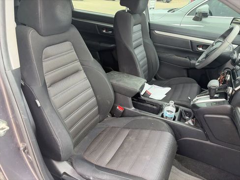 Used 2018 Honda CR-V LX image 17