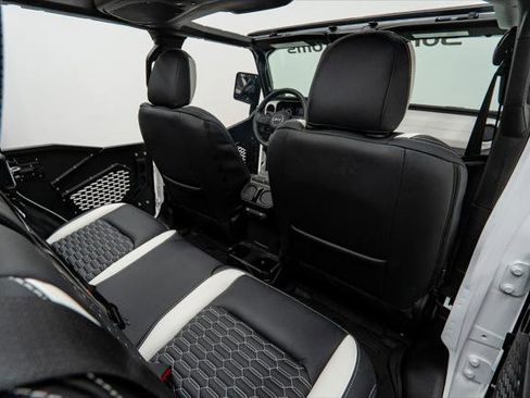 Used 2026 Jeep Wrangler Unlimited Sport image 31