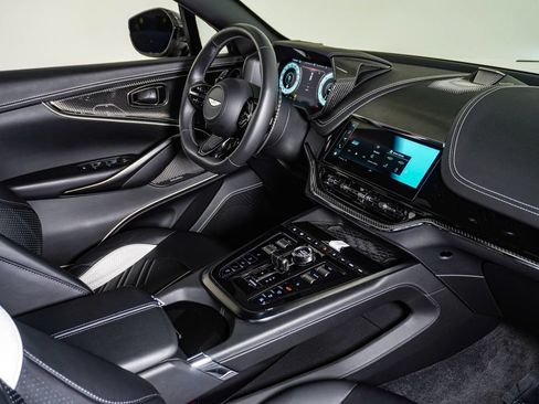 Used 2026 Aston Martin DBX 707 AWD/4WD image 16