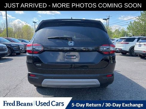Used 2025 Honda Pilot EX-L image 7