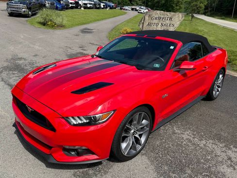 Used 2017 Ford Mustang GT Premium w/ Equipment Group 401A RWD image 10