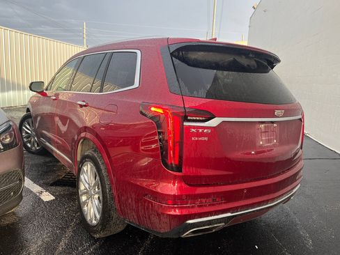 Used 2023 Cadillac XT6 Premium Luxury w/ Platinum Package FWD image 2
