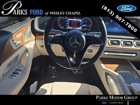 Used 2024 Mercedes-Benz GLS 450 4MATIC image 13