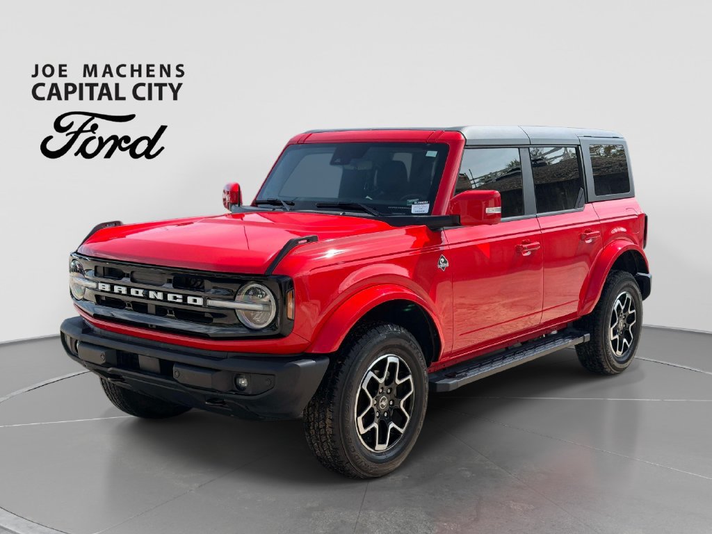 Used 2024 Ford Bronco Outer Banks AWD/4WD image 9