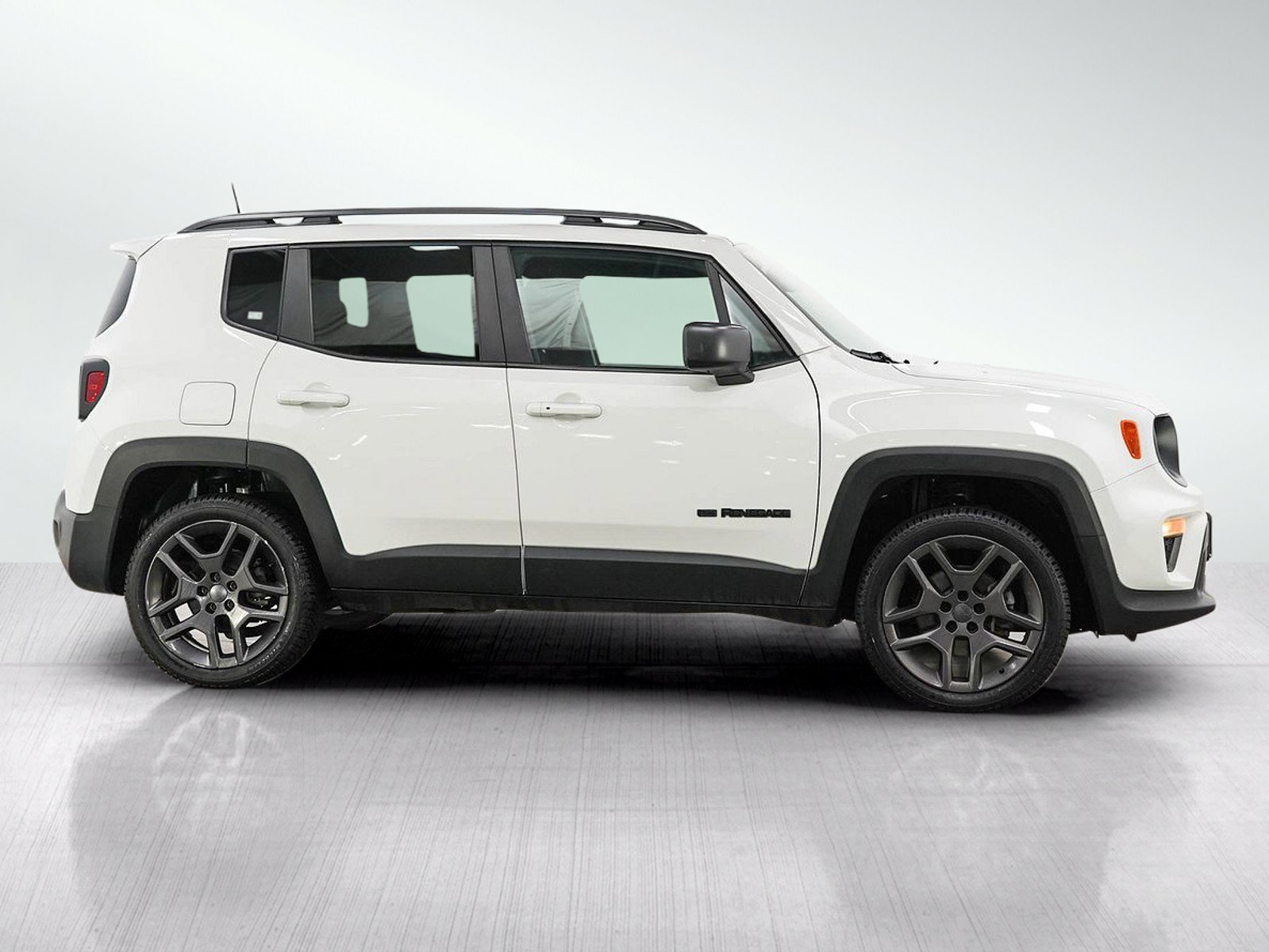 Used 2021 Jeep Renegade Latitude AWD/4WD image 6