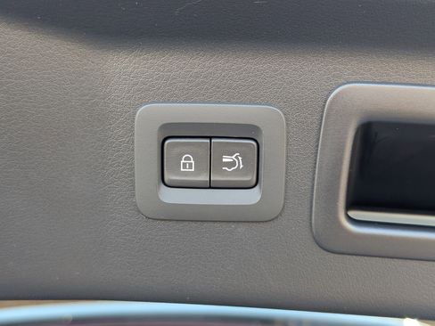 Used 2025 MAZDA CX-90 Plug-In Hybrid w/ Premium Plus image 21