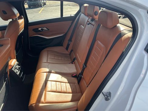 Used 2021 BMW 330i xDrive Sedan w/ M Sport Package image 11