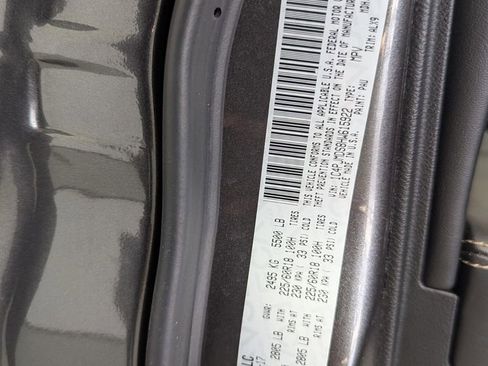 Used 2017 Jeep Cherokee High Altitude image 32