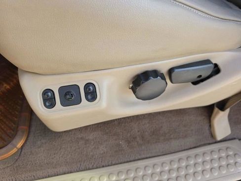 Used 2001 Ford Excursion Limited RWD image 23